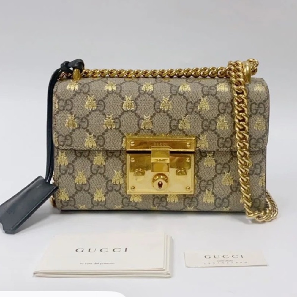 💯 Authentic Gucci Black and Gold Bee Pattern Shoulder Bag chain